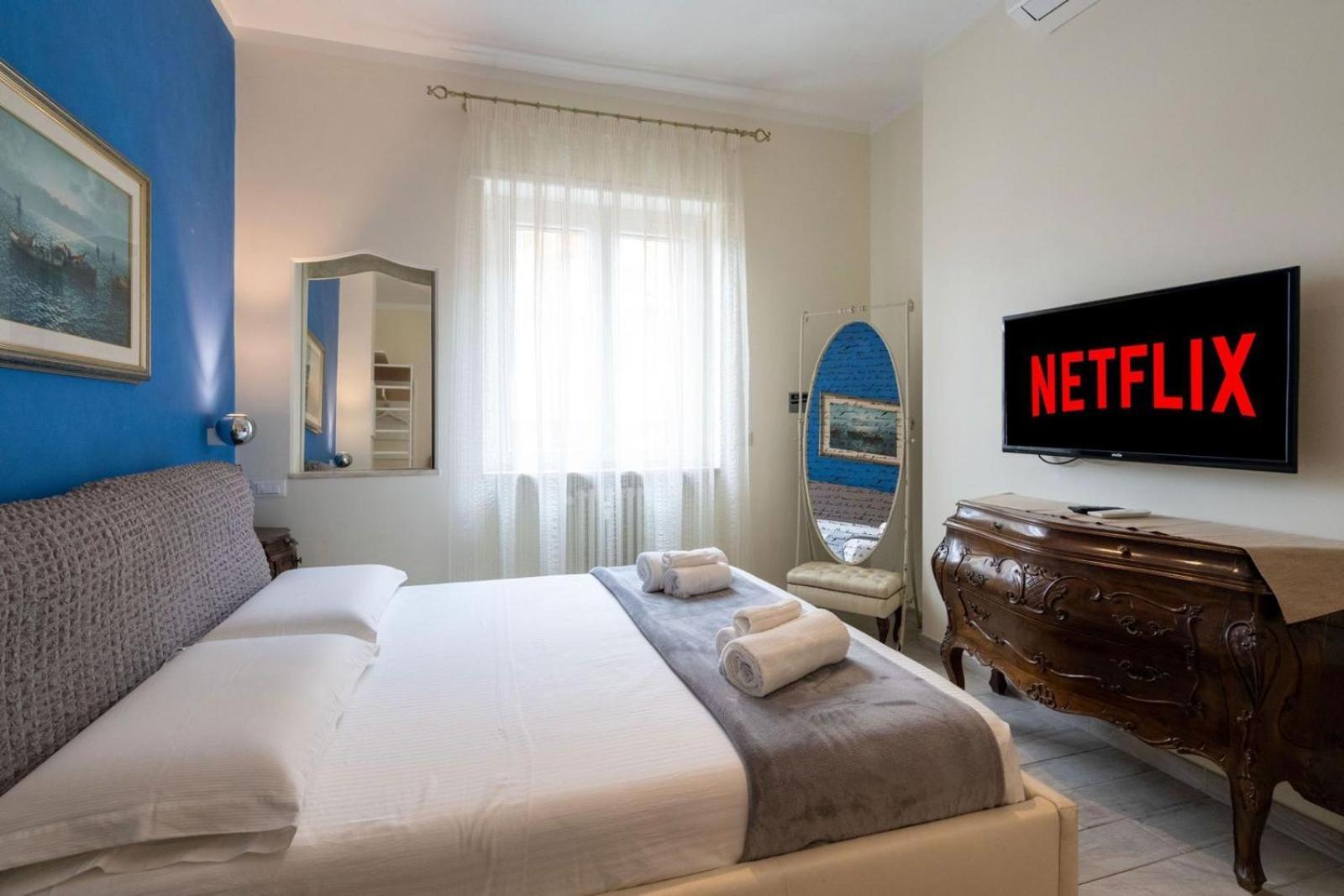 Apartment Vatican Historic Center -luxury Flat With Garden And Private Parking Rom