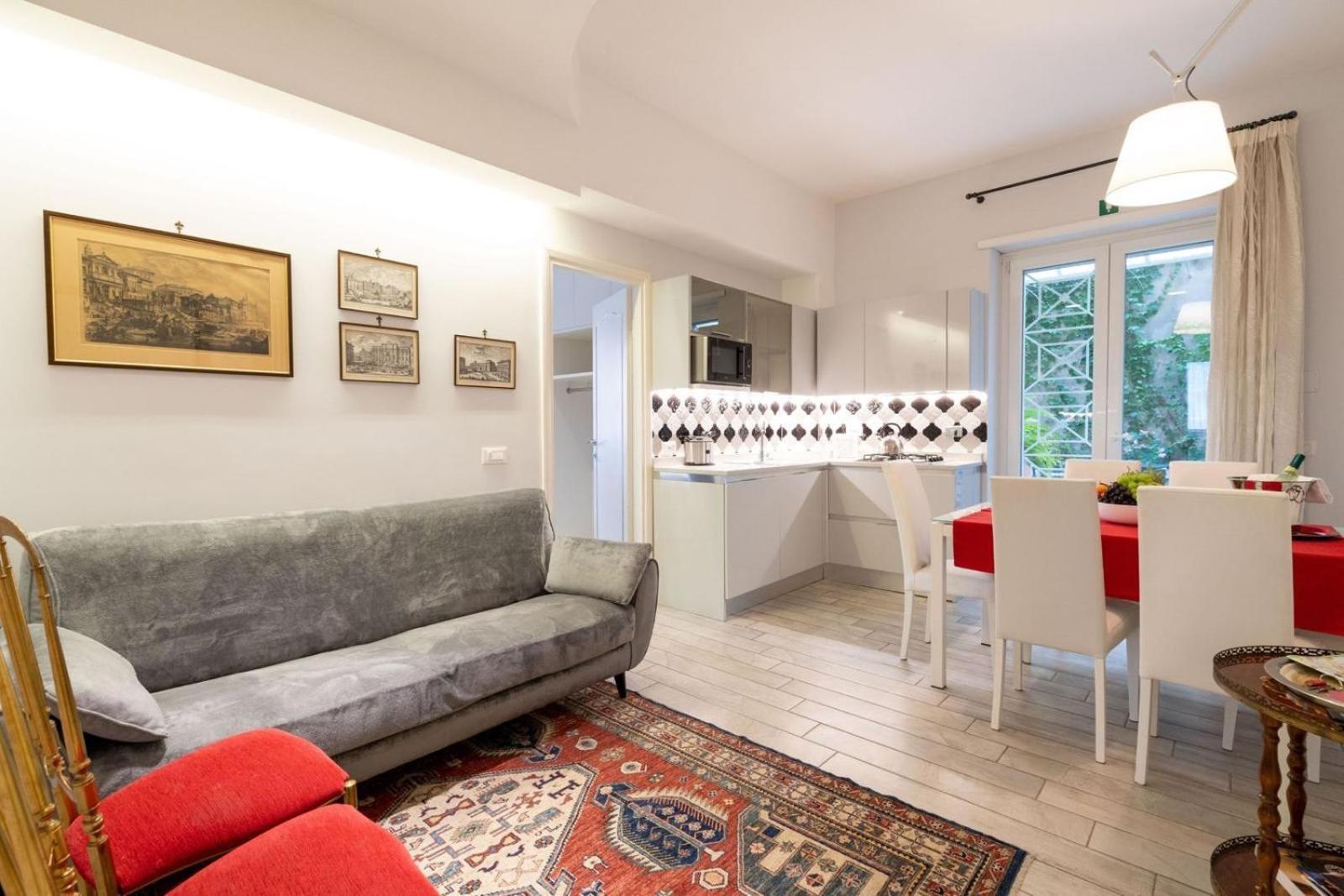 Vatican Historic Center -luxury Flat With Garden And Private Parking Lägenhet *